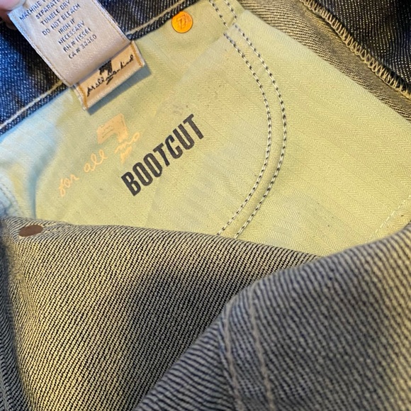 7 for all mankind women’s blue bootcut jeans 34” inseam. Size 31 - Picture 16 of 16